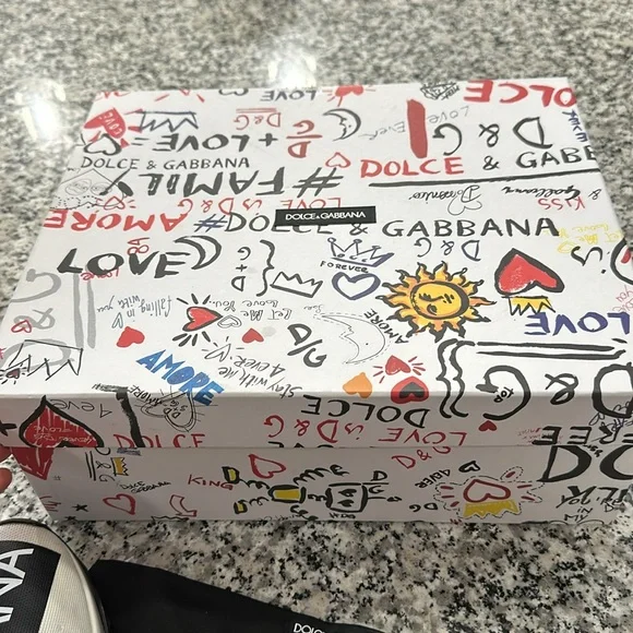 Dolce & Gabbana women’s sneaker - Picture 9 of 11